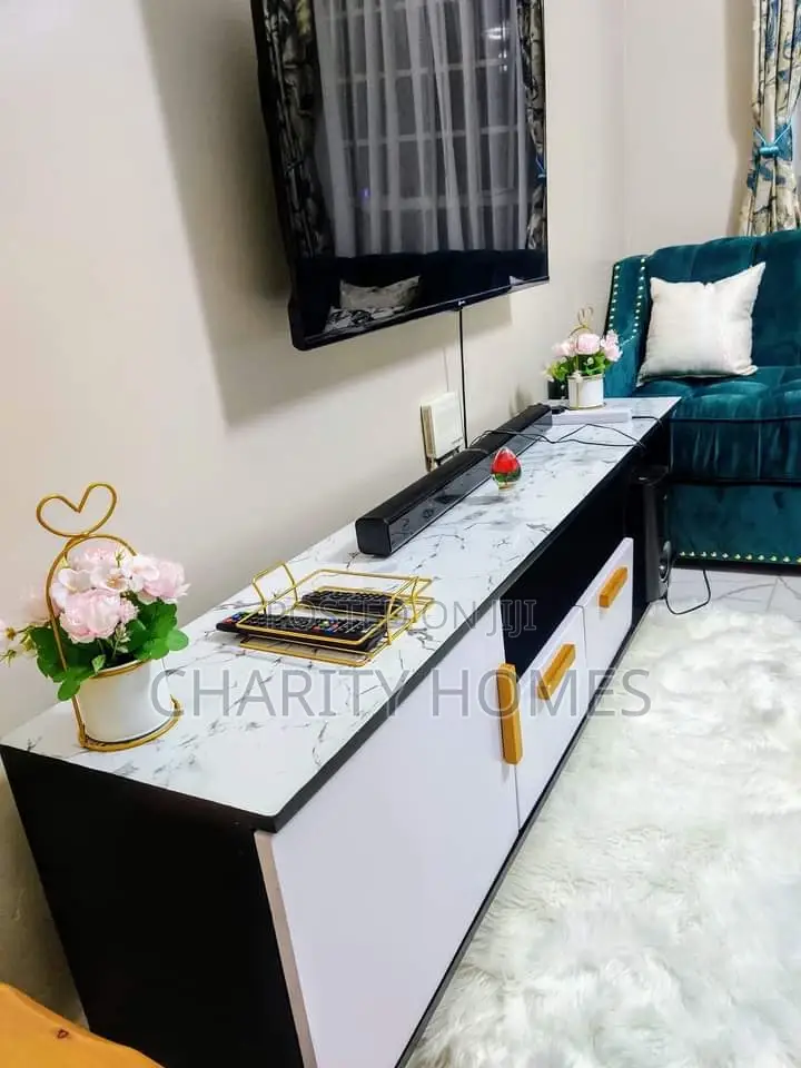 Furnished One Bedroom South B