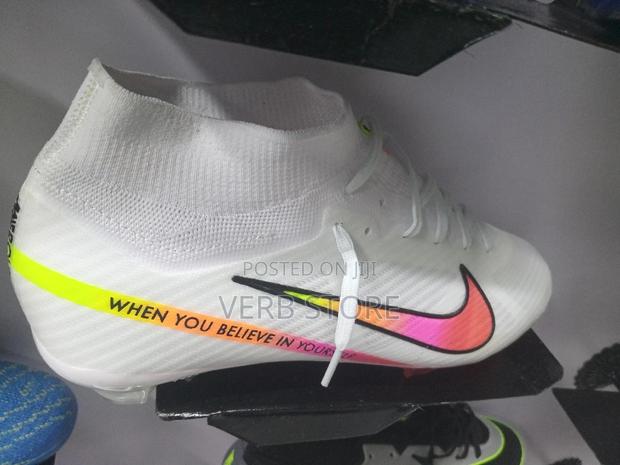 Nike Phantom - main view