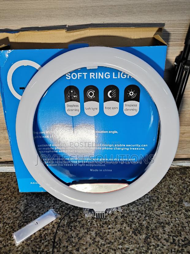 Original 22 Inches Ringlight: Studio, Barber Ringlight - thumbnail 3