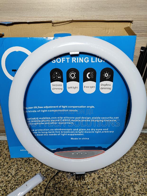 Original 22 Inches Ringlight: Studio, Barber Ringlight - thumbnail 4