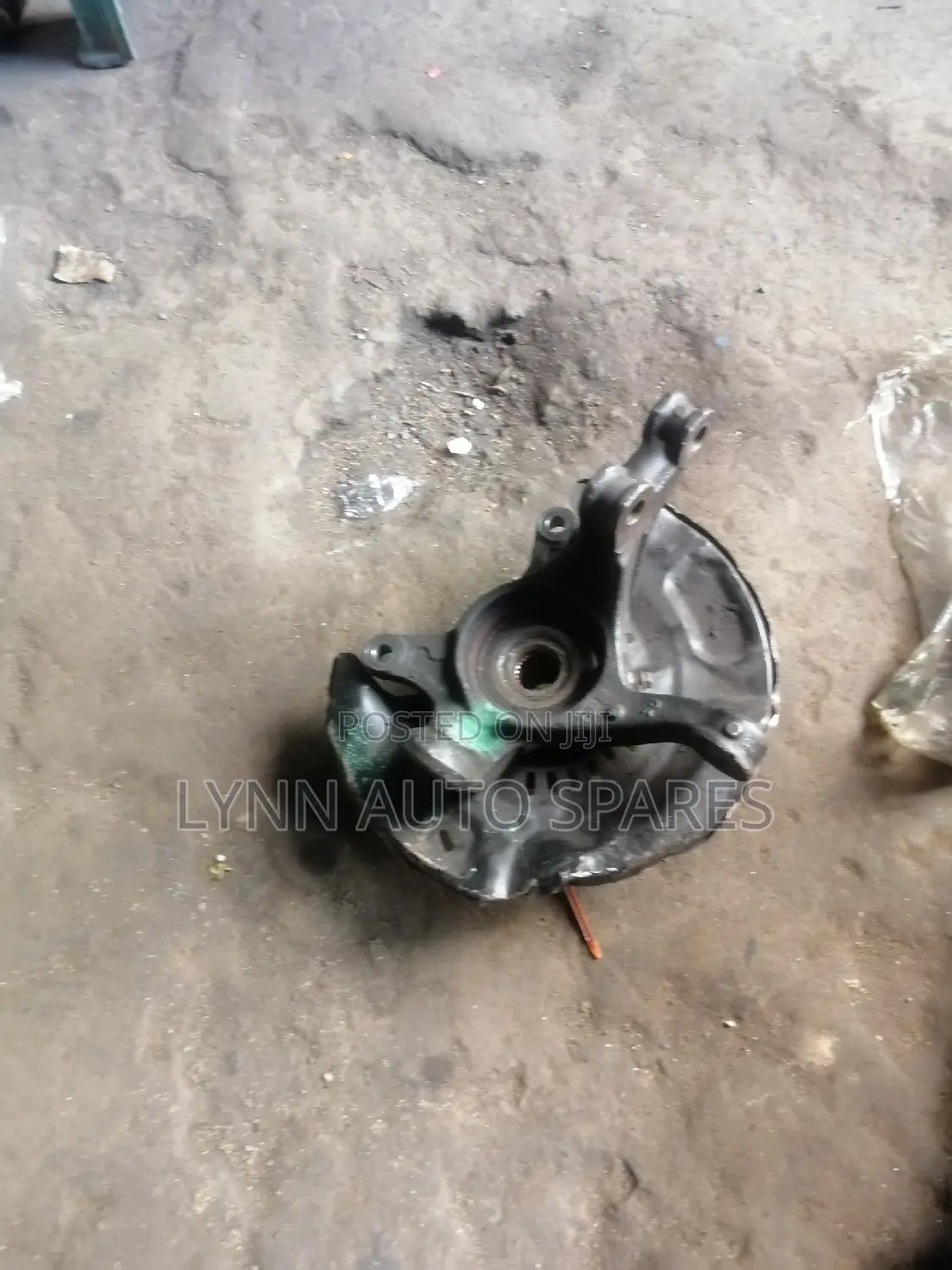 Toyota Belta Front Hub