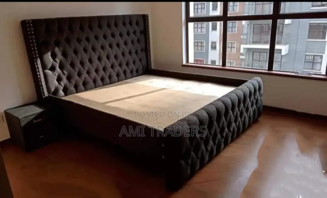 Chester Queen Size Bed (5*6)