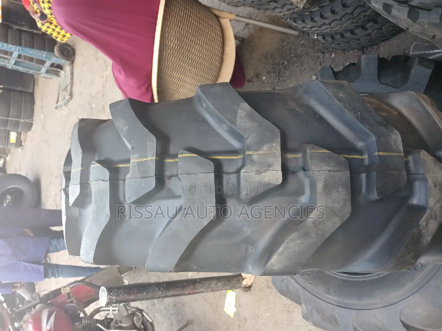 12.5/80-18 14ply SWT Front Backhoe Tyres Made in India.