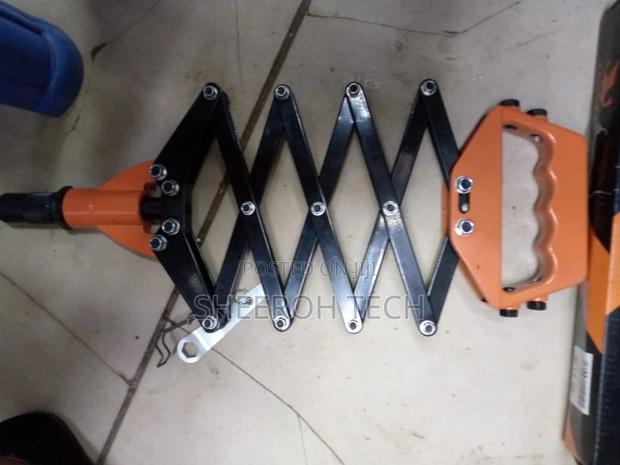 Hand Rivet Gun Classic - main view