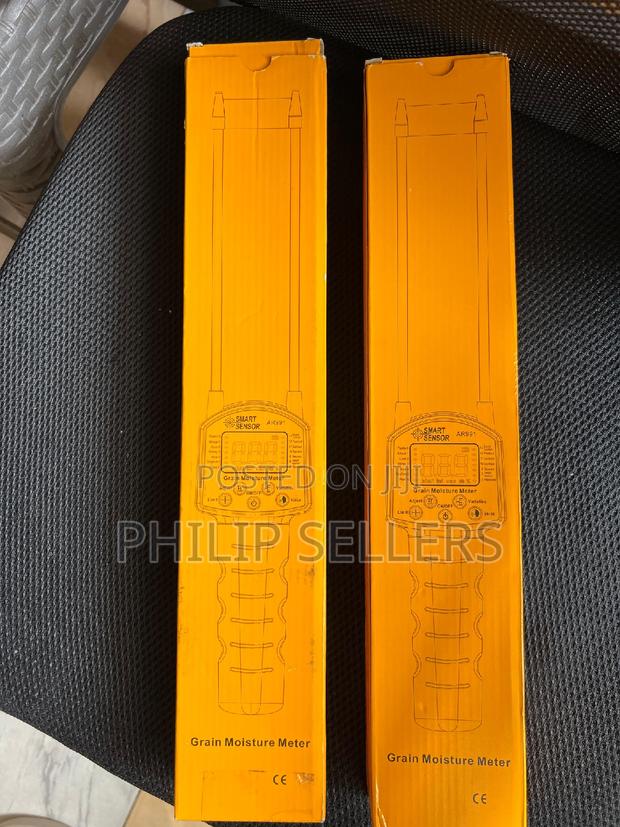 Grain Moisture Tester With Dual Probes and LCD Back - main view