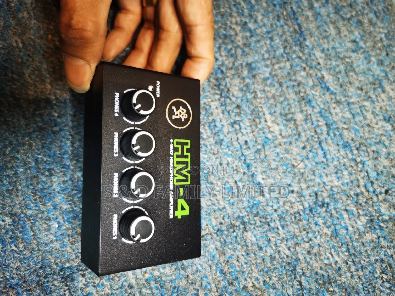 Mackie Hm-4 4-Channel Headphone Amplifier