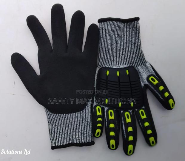 Impact Resistant Gloves /Anti Impact - thumbnail 3