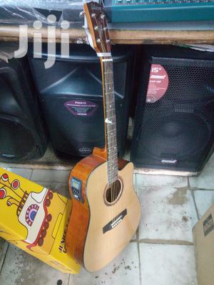 Semi Acoustic Guitarr - thumbnail 2