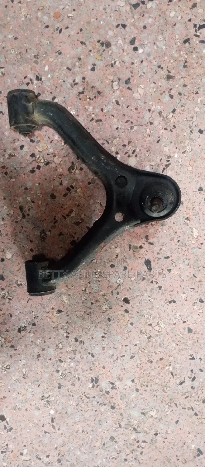 Toyota Vigo 2 Wd Upper Arm
