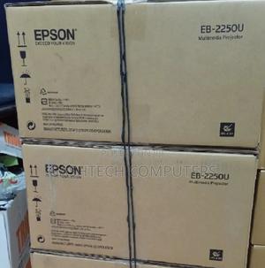 Epson Eb-2250u Projector 3lcd Technology, Wuxga - thumbnail 2