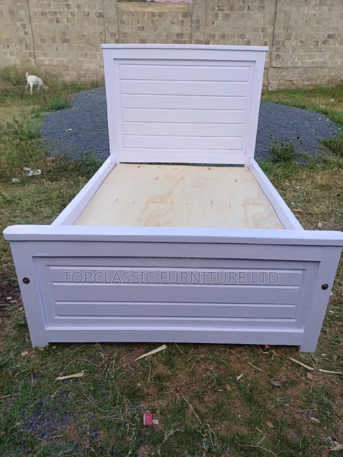 Modern Executive Beds Available (Payment on Delivery)