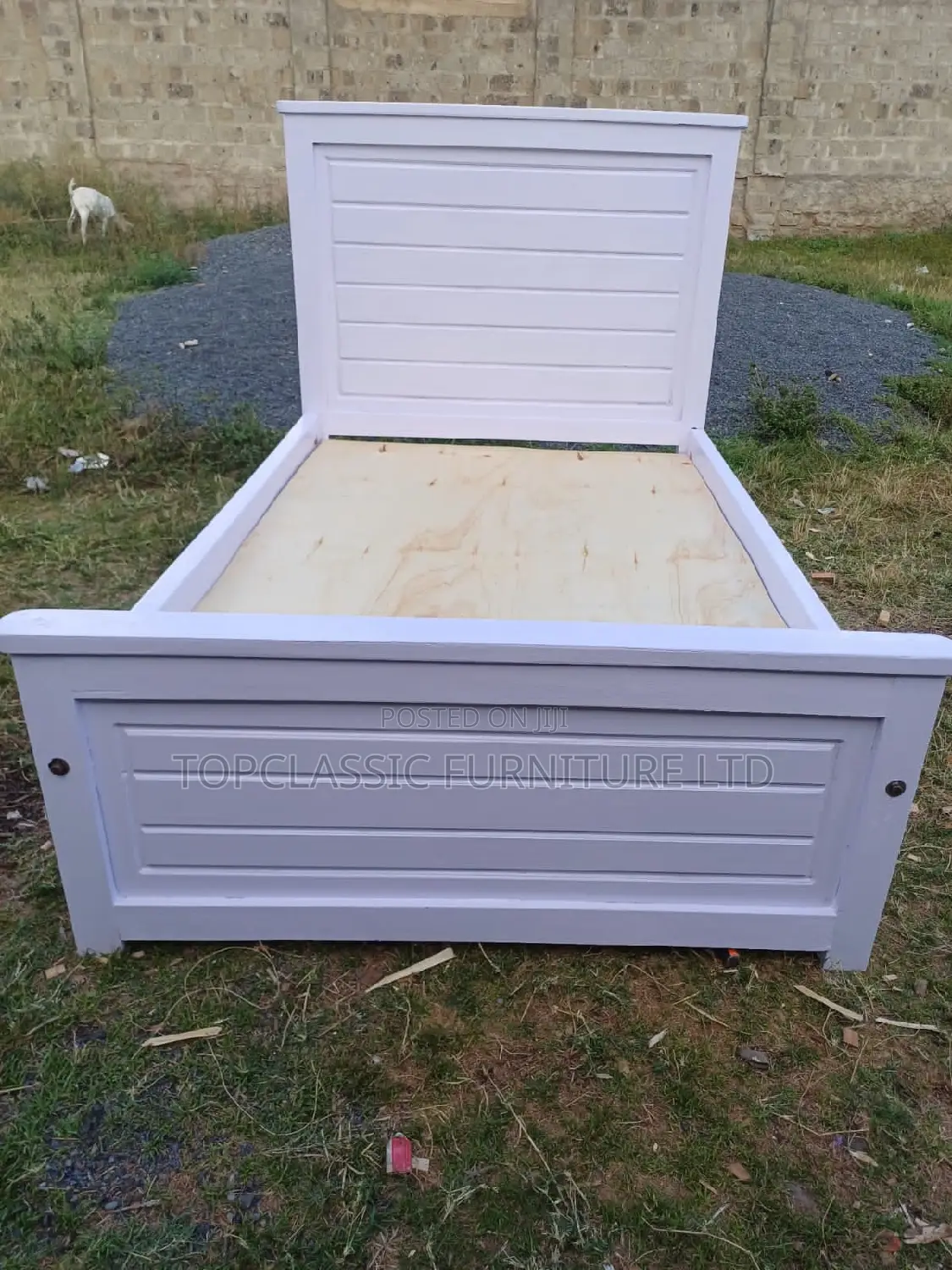 Modern Executive Beds Available (Payment on Delivery)