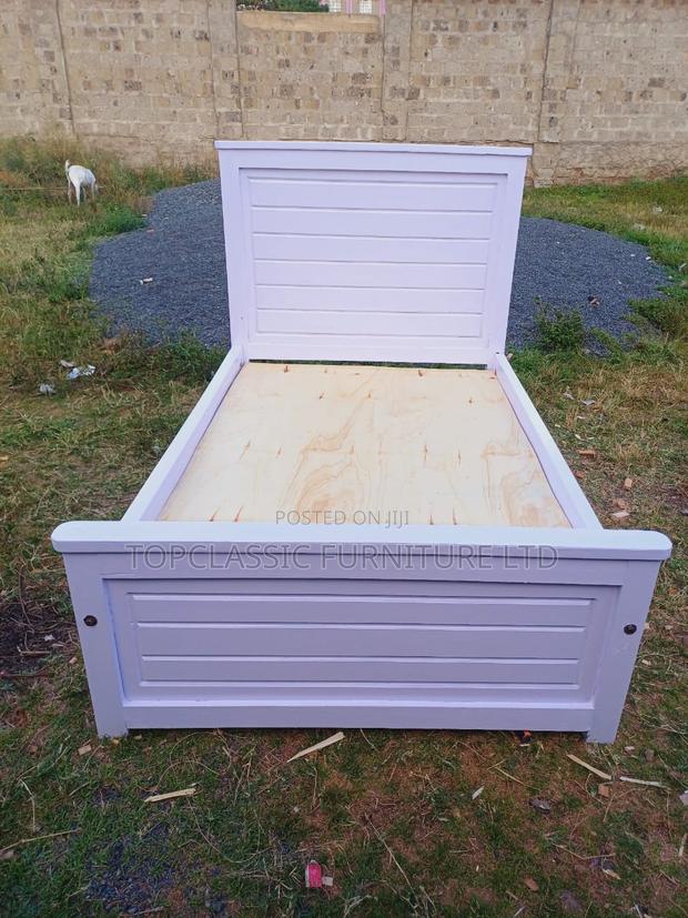 Modern Executive Beds Available (Payment on Delivery)