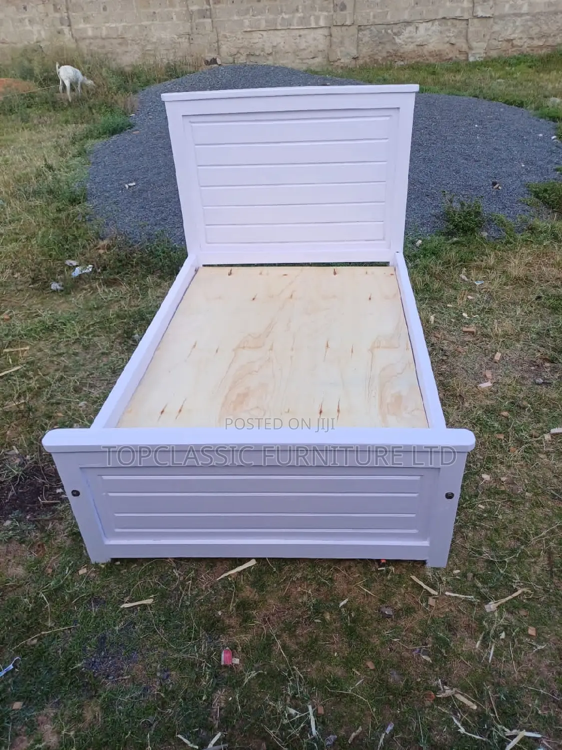 Modern Executive Beds Available (Payment on Delivery)
