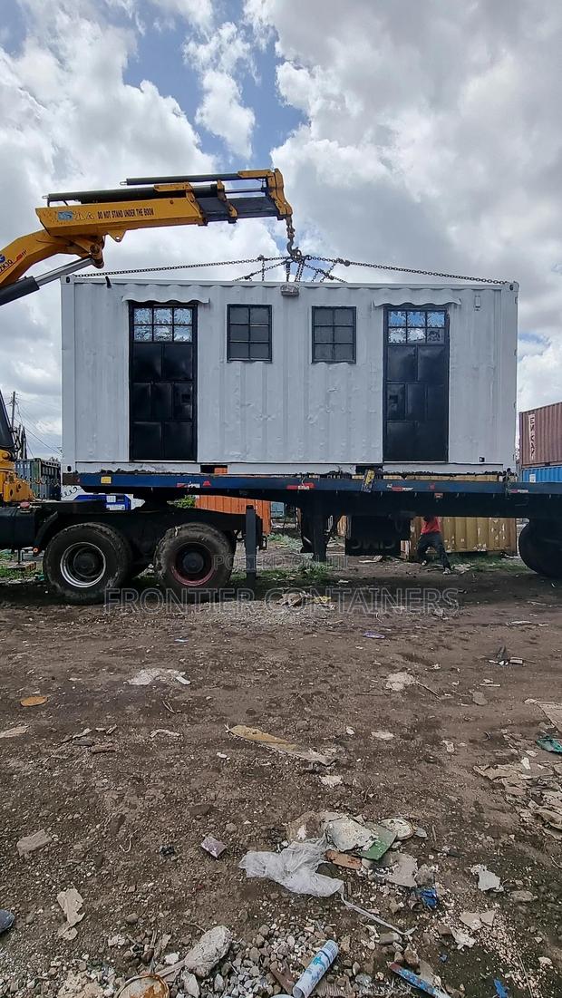 Ablution Containers 20ft Unit With 5toilets and Urinals