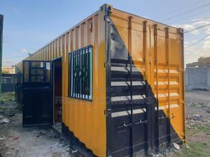 40ft Container Clinic With a Washroom, Ward and Store - thumbnail 2