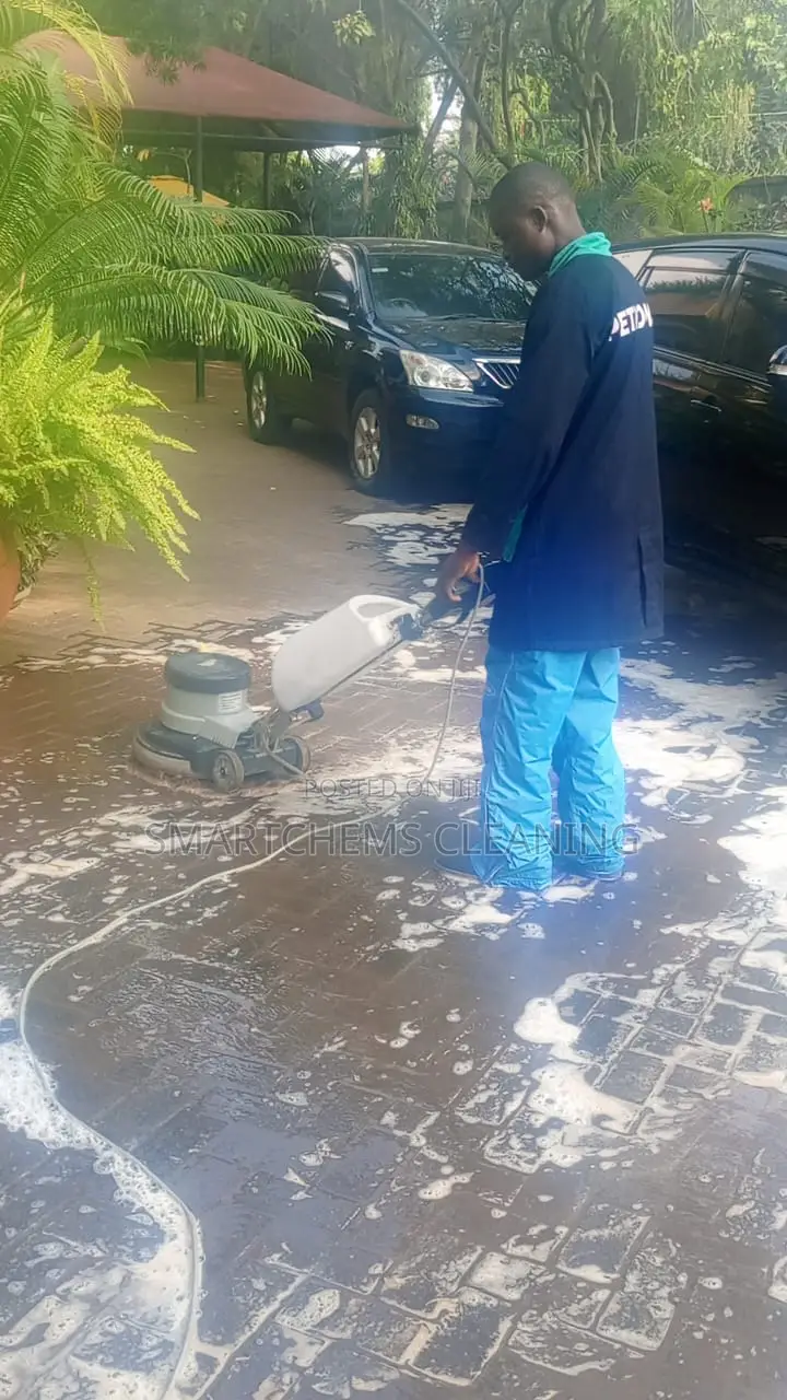 Cabros Scrubbing