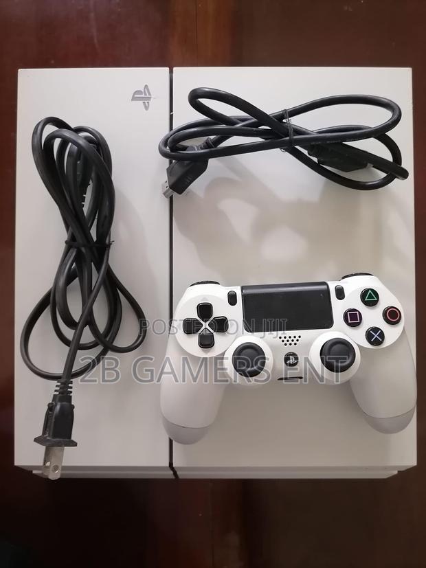 Ps4 White, Milky - main view