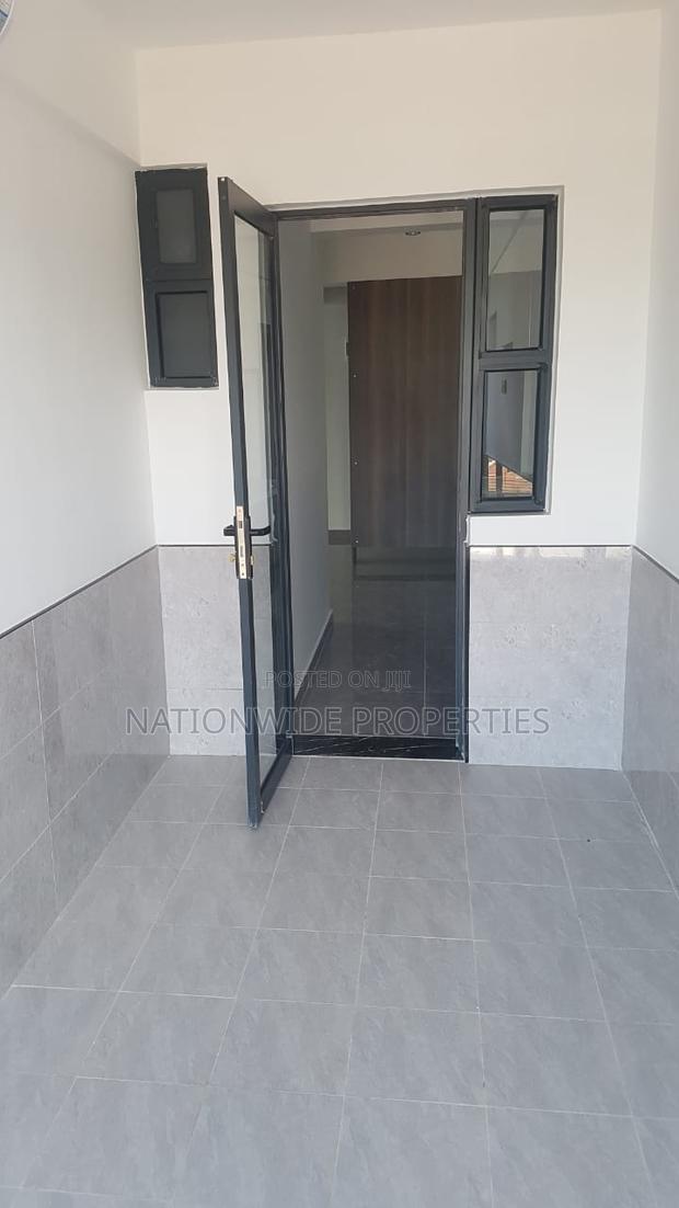 Large Office Space to Let - thumbnail 2