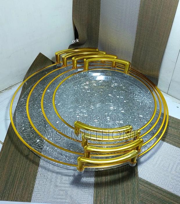 Acrylic 4pcs Trays Available