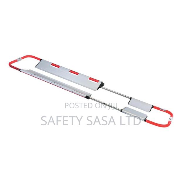 Scoop Stretcher: Emergency Trauma Stretcher