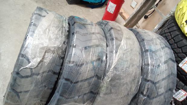 28×9-15 Solid Tyre - main view