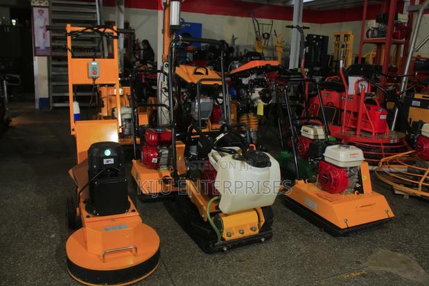 Plate Compactor Machine Petrol Powered - thumbnail 2