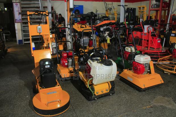 Plate Compactor Machine Petrol Powered - thumbnail 4