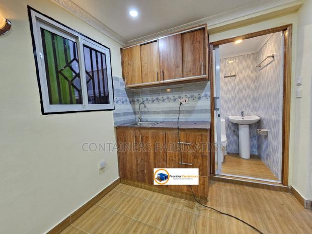 Modern Living Studio - thumbnail 2