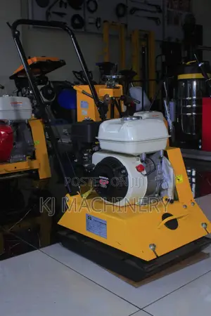 Plate Compactor 90kg With Honda Powered Engine