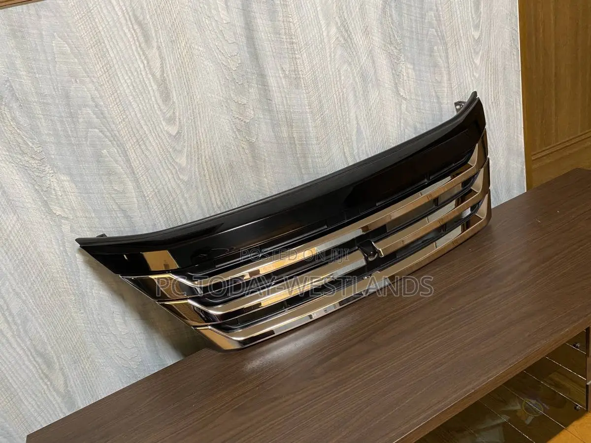 Vellfire Z/Zr Modelista Tourer Grille Black Aero+Camera