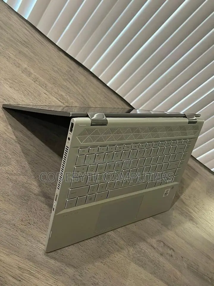 New Laptop HP Pavilion X360 14 8GB Intel Core I5 SSD 512GB