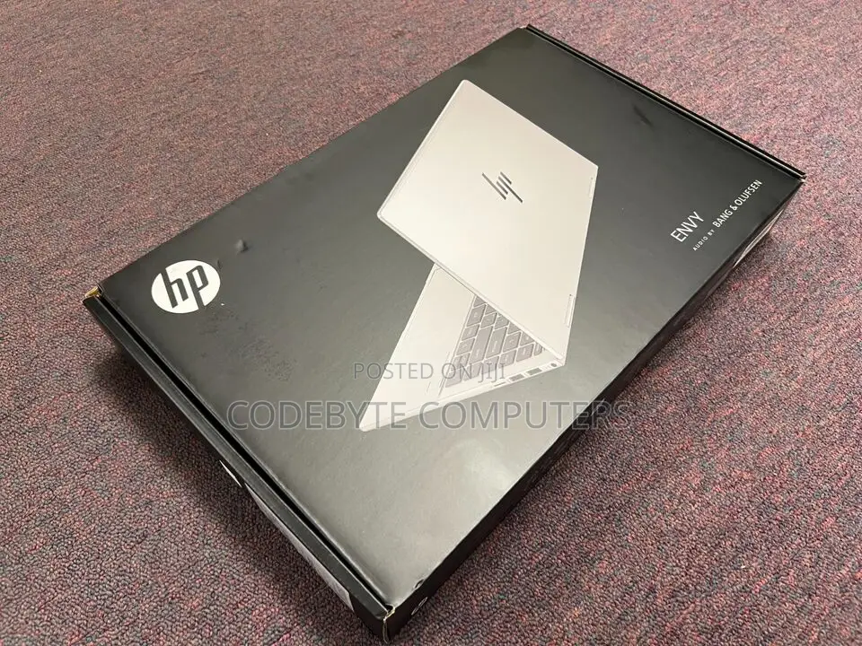 New Laptop HP Envy X360 16GB Intel Core i7 SSD 1T