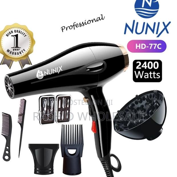 Blowdry With Accecories