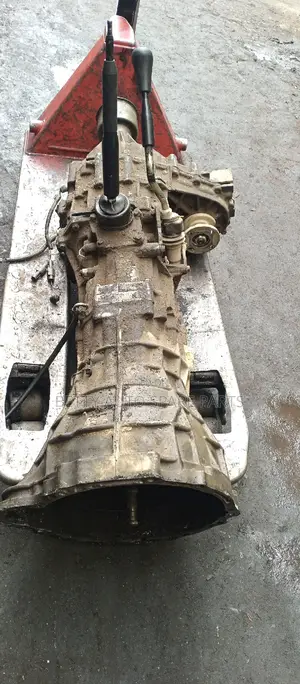 Nissan Navara Yd25 Complete Gear Box