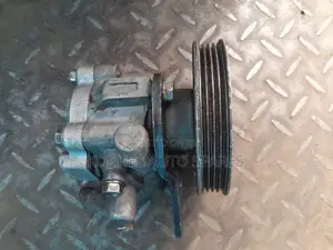 Nissan Sunny B13 GA15 Power Steering Pump