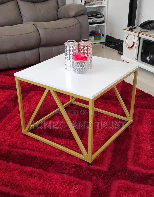 Wendo Modern Coffee Table - main view