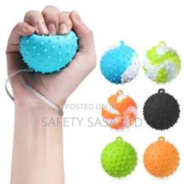 Squeeze Spike Ball