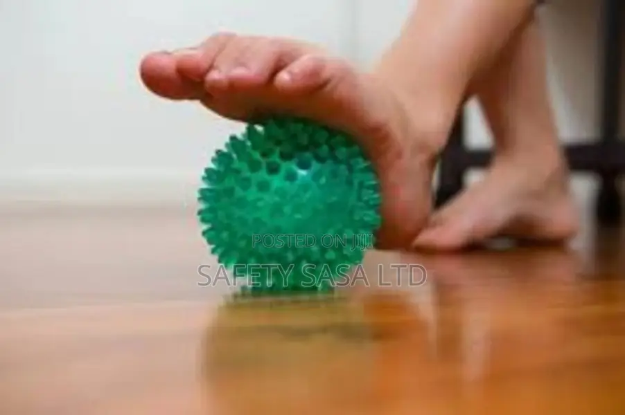 Squeeze Spike Ball