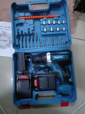 Makita Cordless Drill/ Electric Makita Drill Set