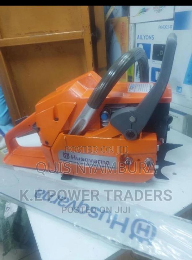 Original Husqvarna Powersaw/Power Saw Machine 272 - main view