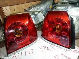 Toyota Avensis Saloon Ex-Japan Backlights