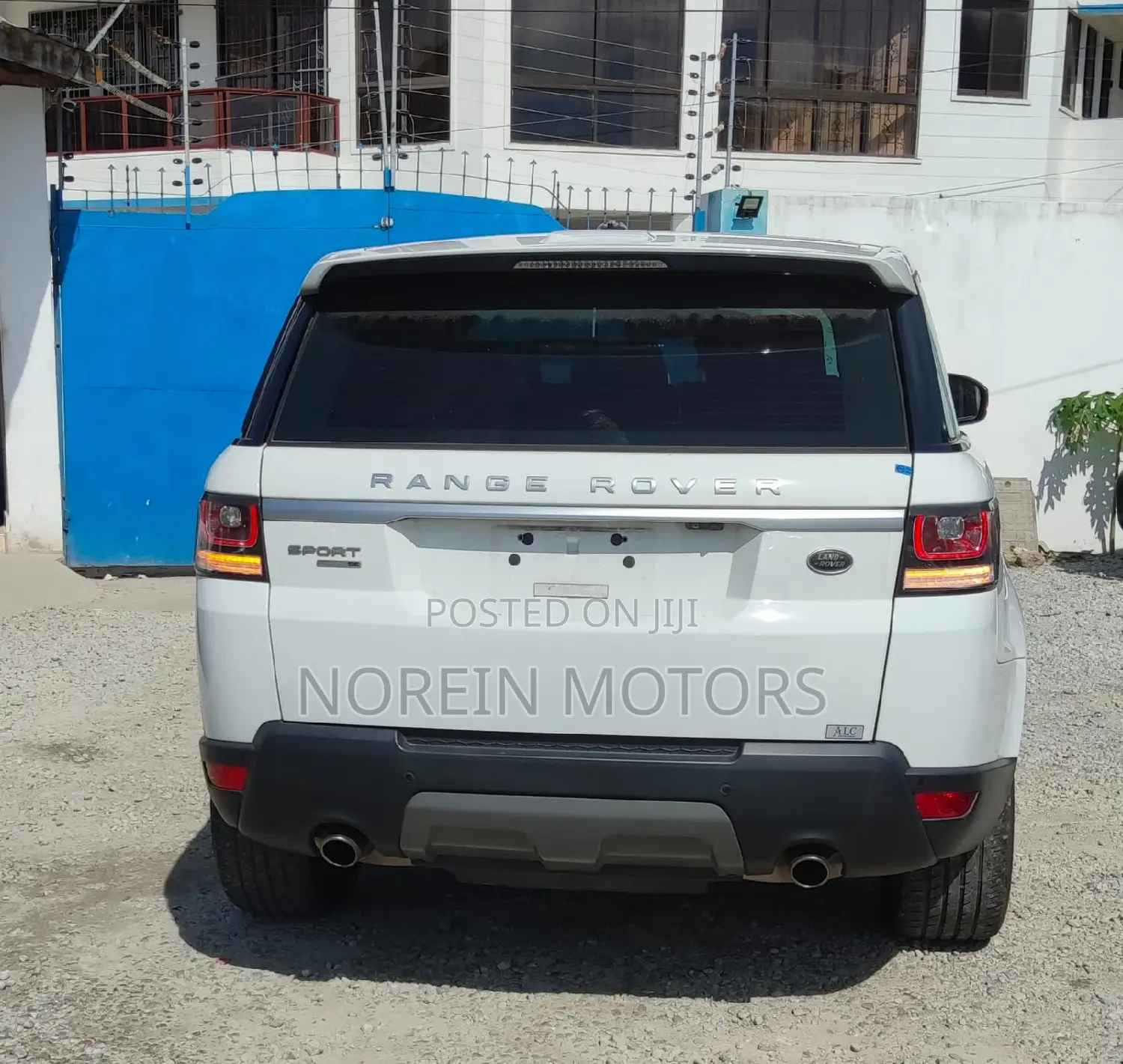Land Rover Discovery Sport 2017 White