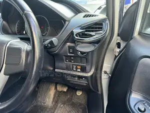 Toyota Noah 2.0 FWD (8 Seater) 2017 Silver