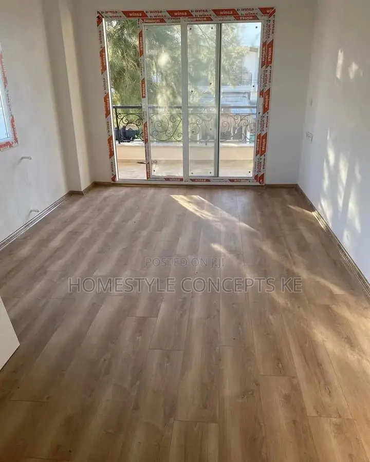 Laminate Floor Boards