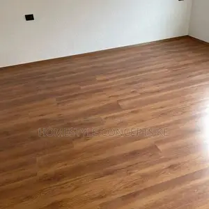 Flooring Laminate and SPC Panels Installation