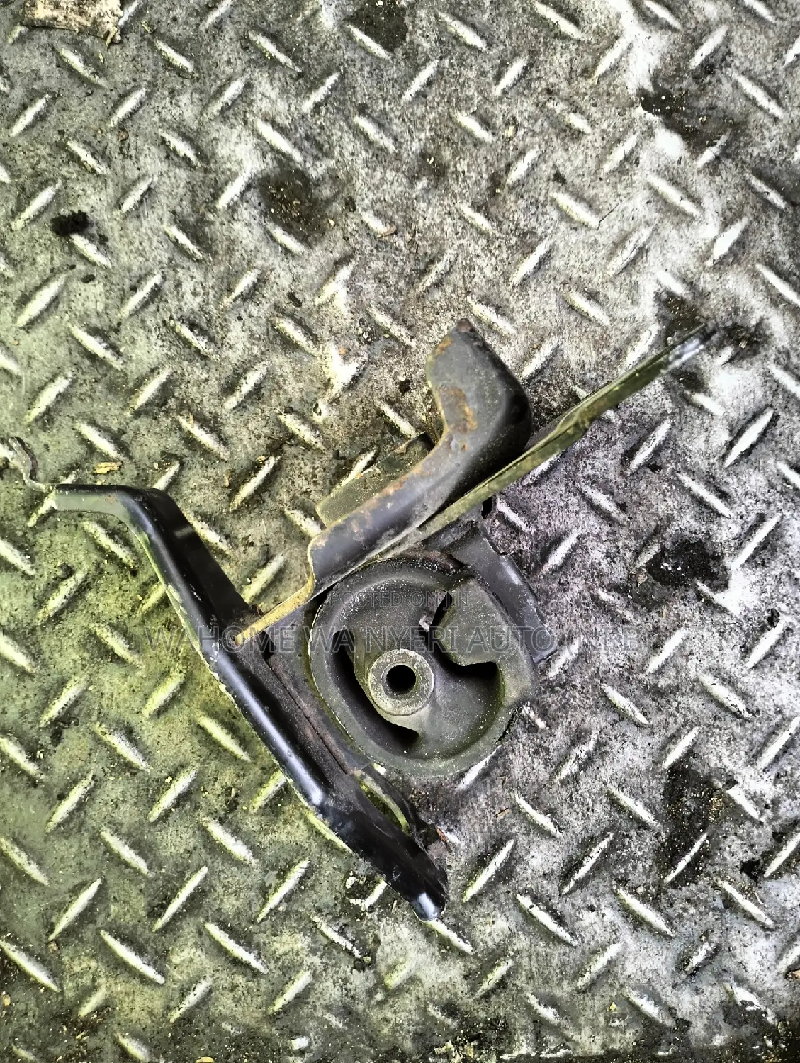 Gear Box Mounting for Ractis Probox New Model Etc