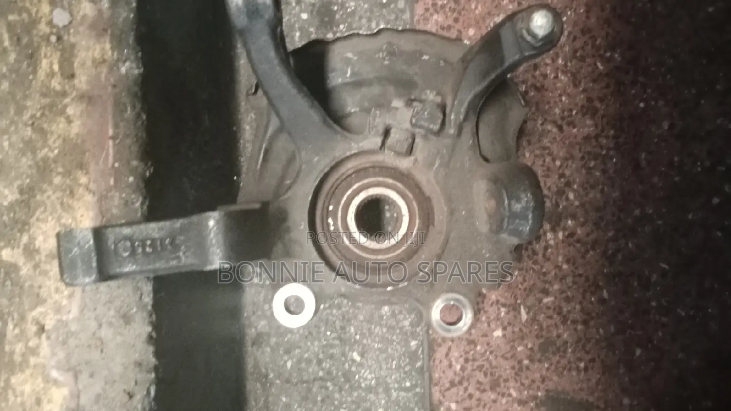 X-Trail NT30 Front Hub