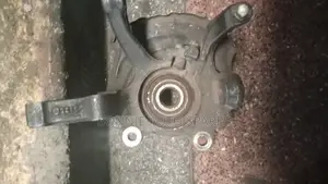 X-Trail NT30 Front Hub
