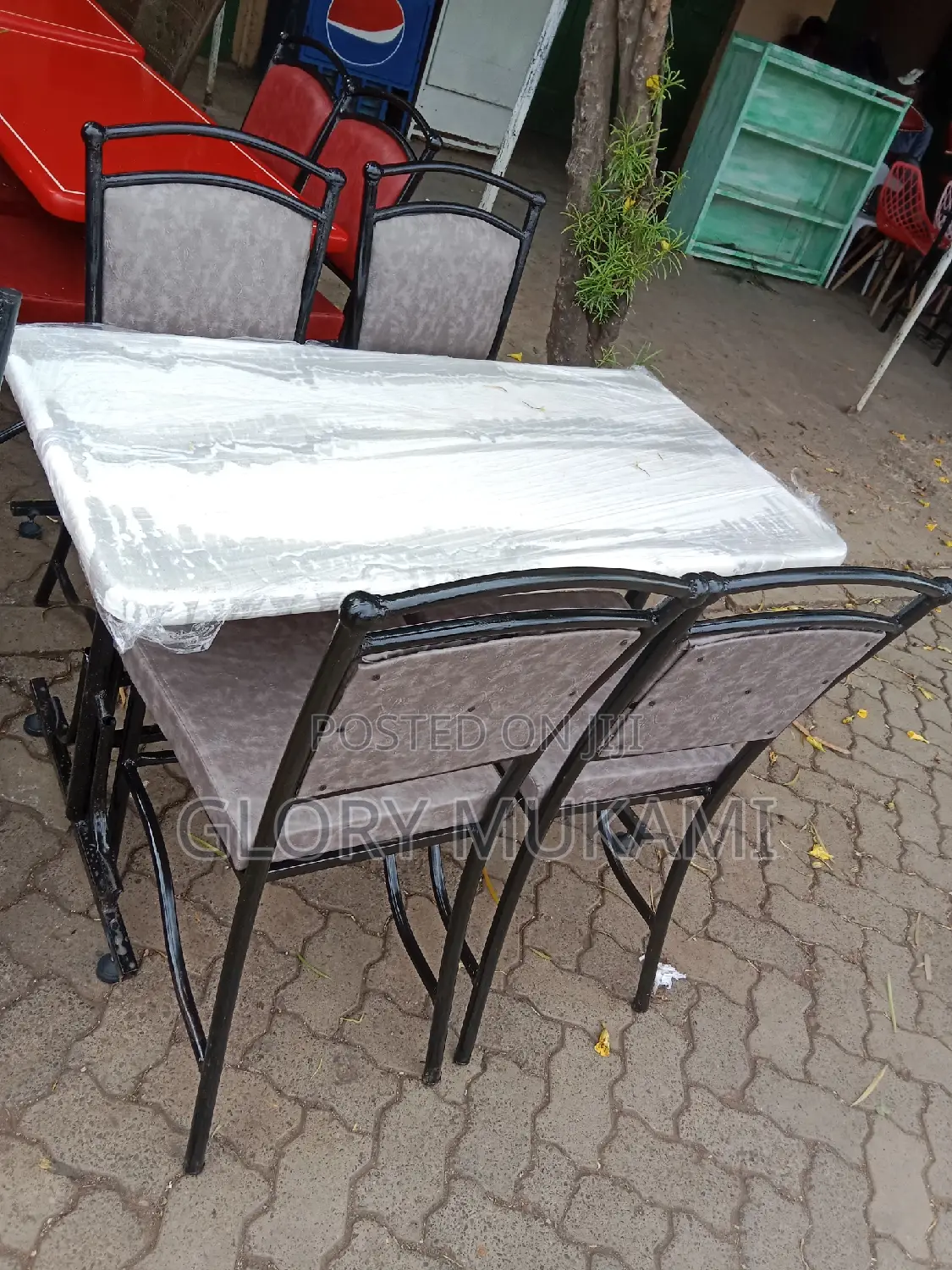 Restaurants Chairs and Table
